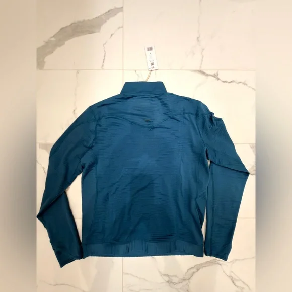 Hoka Men’s 1/2 Zip Top Size Medium - Picture 2 of 6